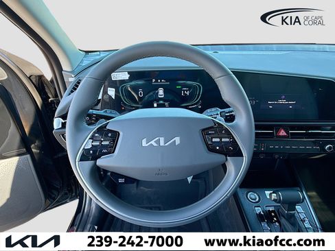 New 2026 Kia Niro EX image 37