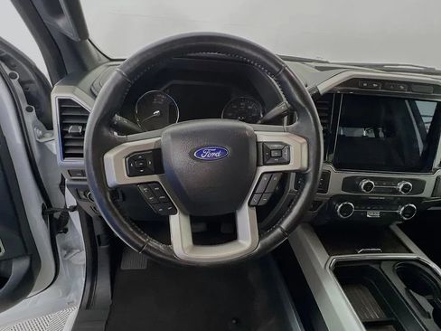 Used 2022 Ford F250 Lariat w/ Lariat Ultimate Package AWD/4WD image 12
