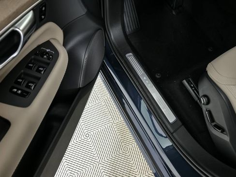 New 2026 Volvo XC90 B6 Plus w/ Protection Package Premier AWD/4WD image 7