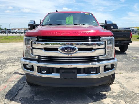 Used 2019 Ford F250 Lariat w/ Tow Technology Bundle image 2