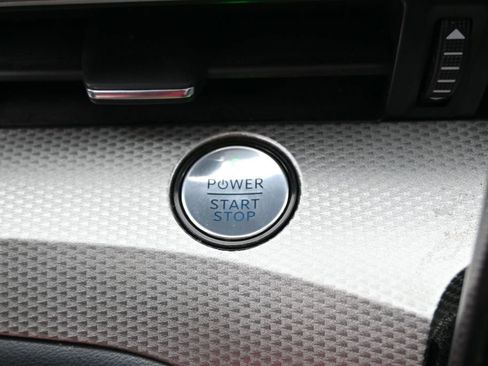 Used 2021 Ford Mustang Mach-E Select image 18