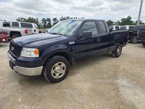 Used 2005 Ford F150 XLT RWD image 4
