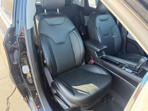 Used 2022 Jeep Compass Latitude image 17