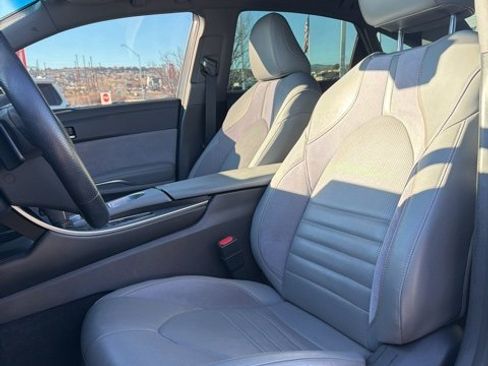 Certified 2019 Toyota Avalon XSE image 17