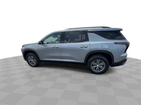 New 2025 Chevrolet Traverse LT w/ Driver Confidence Package image 5