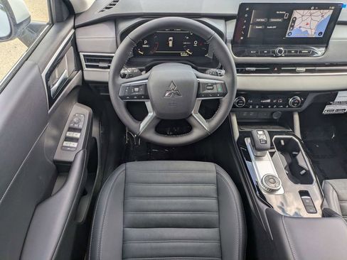 New 2026 Mitsubishi Outlander SE FWD image 15