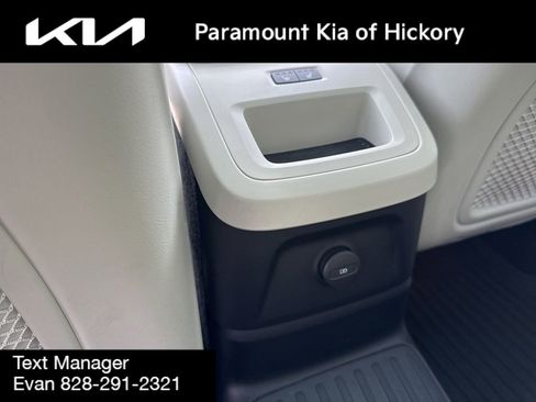 Used 2022 Volvo XC60 T8 Inscription AWD/4WD image 16