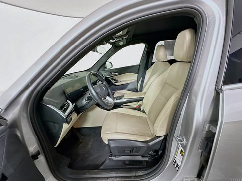 Used 2025 BMW X1 xDrive28i AWD/4WD image 13
