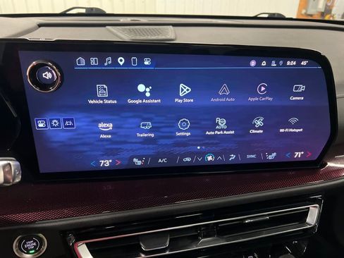 Certified 2024 Chevrolet Traverse Z71 w/ Enhanced Driving Package image 23