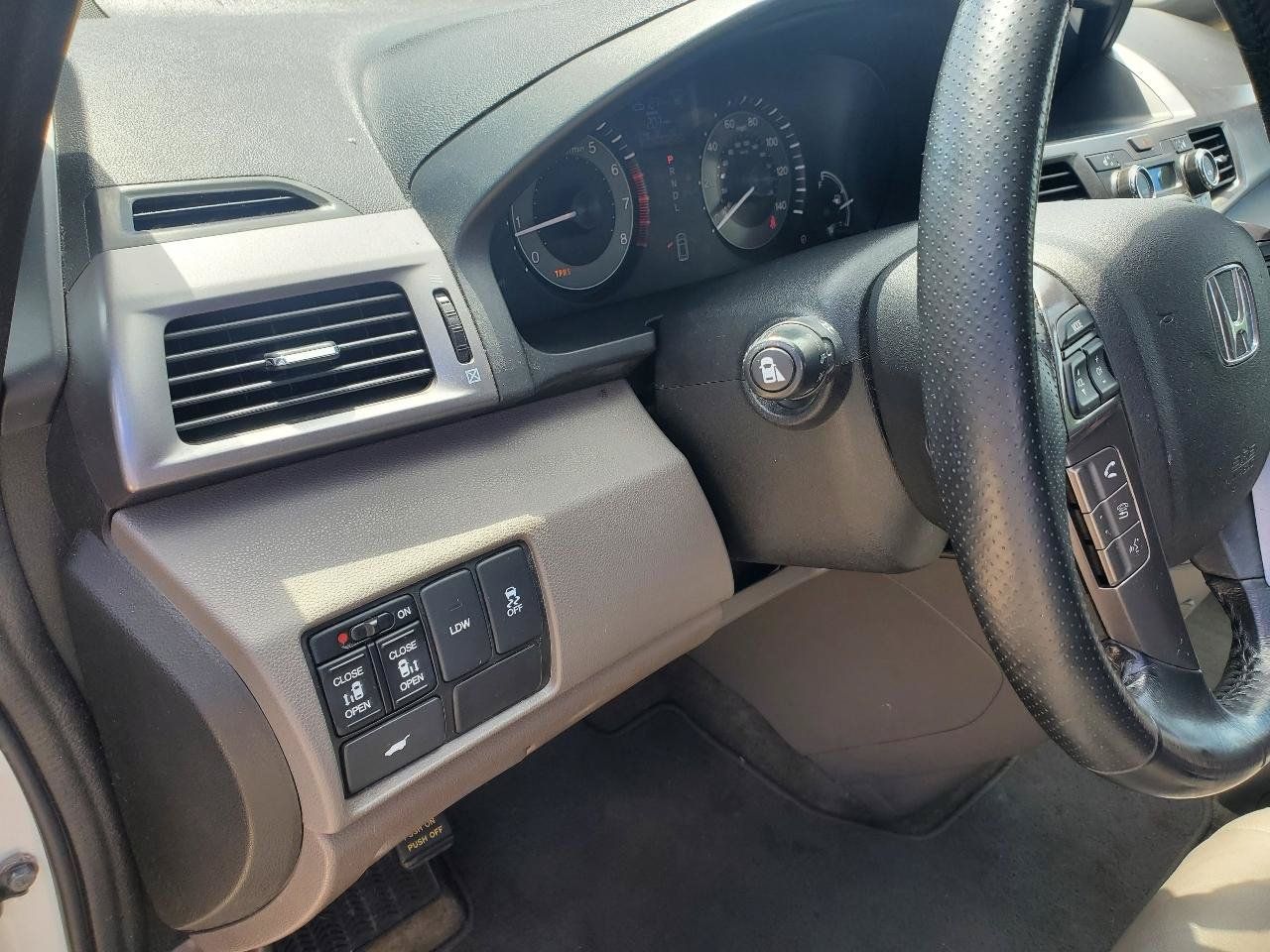 Used 2014 Honda Odyssey EX-L image 19