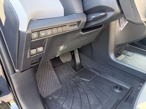 New 2026 Toyota Sienna XLE image 14