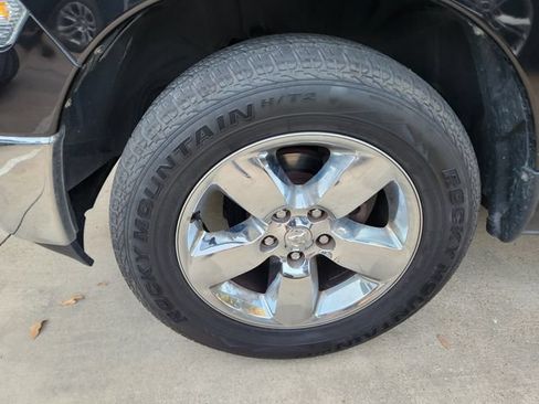 Used 2019 RAM 1500 Lone Star RWD image 9