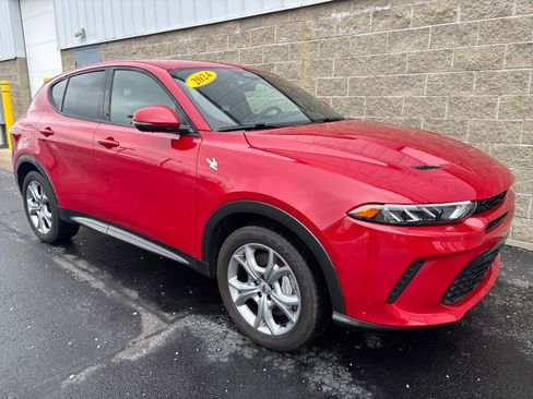 Used 2024 Dodge Hornet R/T image 2