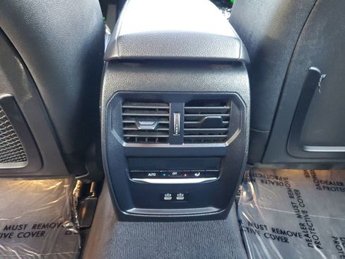 Used 2024 BMW i4 eDrive40 image 13