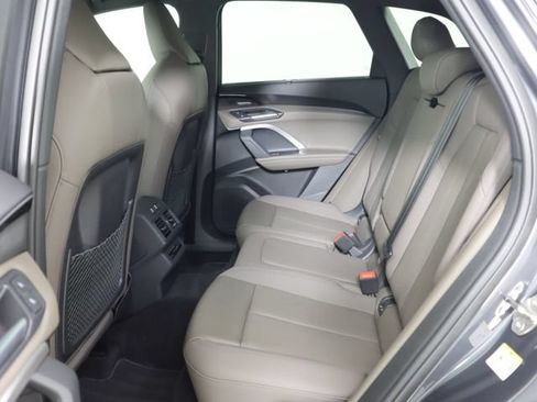 Certified 2025 Audi Q5 Premium Plus w/ Premium Plus AWD/4WD image 15