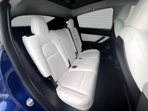 Used 2020 Tesla Model Y Long Range AWD/4WD image 20