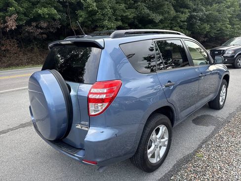 Used 2009 Toyota RAV4 4WD V6 w/ Tow Prep Pkg image 6