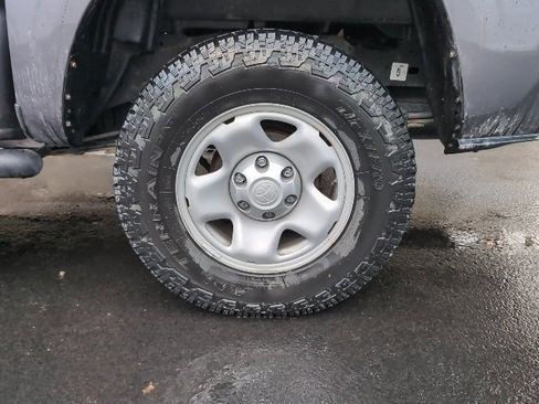 Used 2022 Toyota Tacoma SR image 12