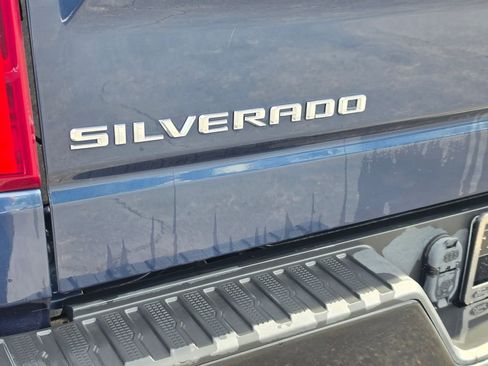 Used 2020 Chevrolet Silverado 1500 LT Trail Boss AWD/4WD image 10