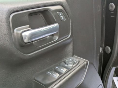 Certified 2024 Chevrolet Silverado 1500 Custom image 12