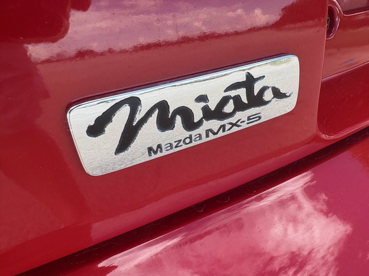 Used 1991 MAZDA MX-5 Miata RWD image 17