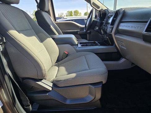 Used 2022 Ford F350 XLT w/ XLT Premium Package AWD/4WD image 10