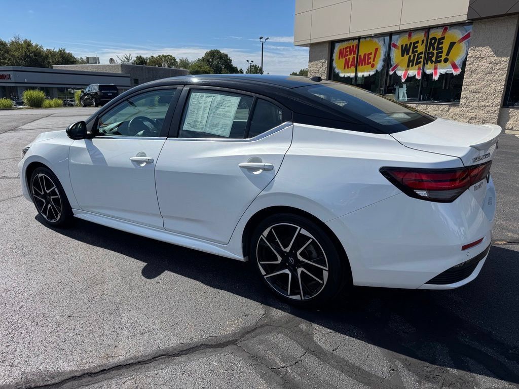 Used 2024 Nissan Sentra SR FWD image 7
