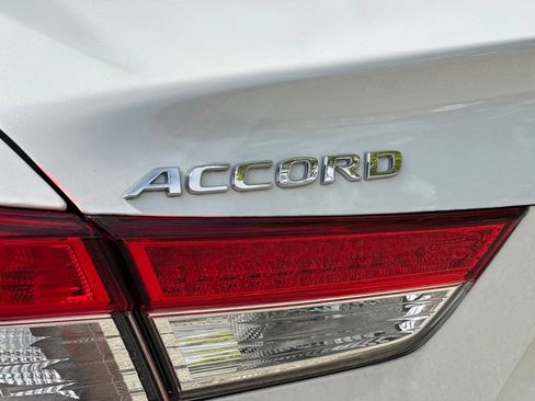 Used 2018 Honda Accord EX-L image 4