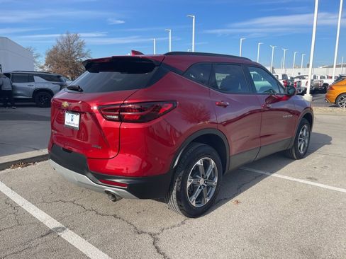 Certified 2024 Chevrolet Blazer LT w/ Convenience Package image 3