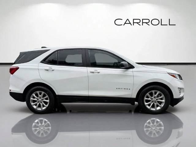 Used 2021 Chevrolet Equinox LS FWD image 2