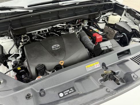 Used 2022 Toyota Highlander XSE FWD image 26