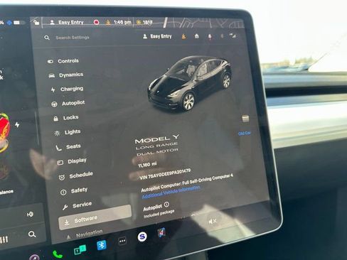 Used 2023 Tesla Model Y Long Range image 27