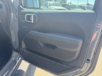 Used 2023 Jeep Wrangler Unlimited Sahara w/ Cold Weather Group