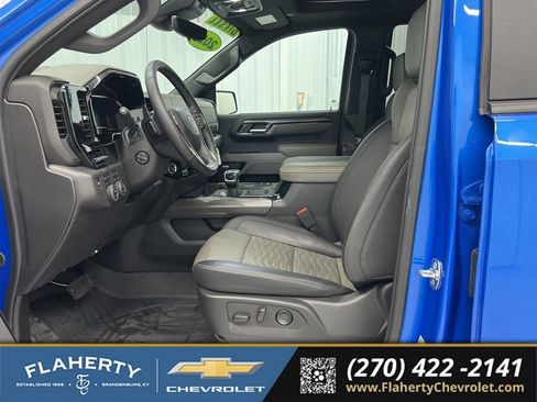Used 2025 Chevrolet Silverado 1500 ZR2 w/ Technology Package AWD/4WD image 9