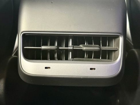 Used 2023 Tesla Model 3 Standard Range image 39