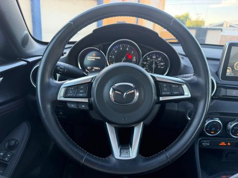 Used 2017 MAZDA MX-5 Miata RF Grand Touring RWD image 16