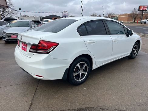Used 2015 Honda Civic SE image 3