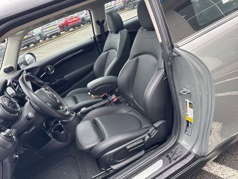 Used 2019 MINI Cooper S w/ Signature Upholstery Package image 12
