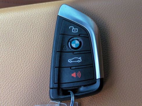 Used 2022 BMW X3 xDrive30i w/ Premium Package 2 image 32