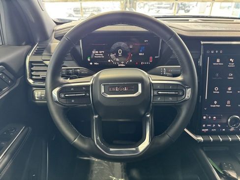 Used 2025 GMC Acadia Elevation image 21