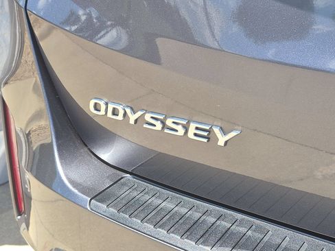 Used 2025 Honda Odyssey Elite image 32