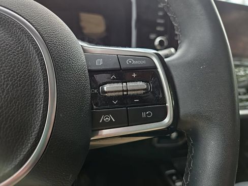 Certified 2023 Kia Sorento S w/ Panoramic Sunroof Package AWD/4WD image 14