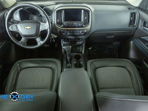 Used 2017 Chevrolet Colorado Z71 AWD/4WD image 29