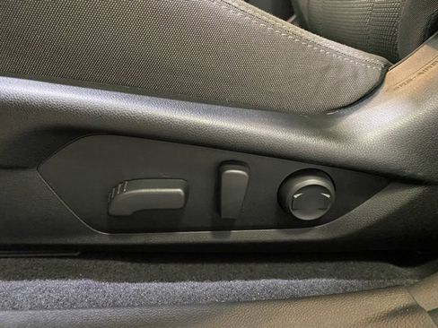 Used 2024 Subaru Crosstrek 2.0i Premium image 14