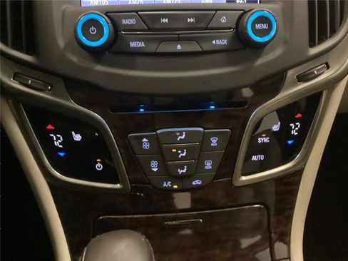 Used 2016 Buick LaCrosse Leather FWD image 18