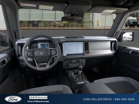 New 2025 Ford Bronco 4-Door image 9