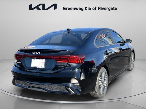 Used 2022 Kia Forte GT-Line w/ GT-Line Premium Package image 7