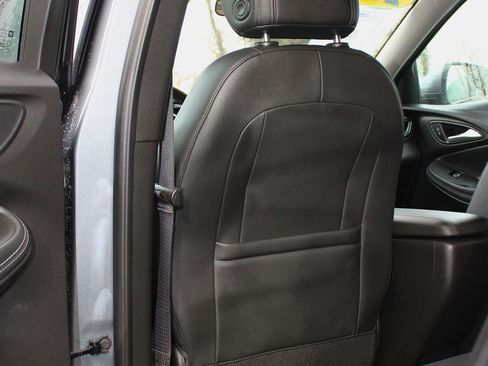 Used 2020 Buick Encore GX Select w/ Sport Touring Package image 19