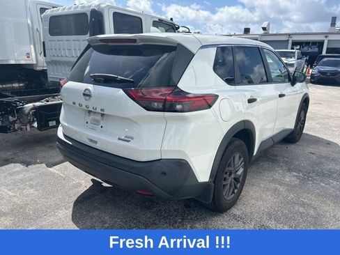 Used 2021 Nissan Rogue S image 9