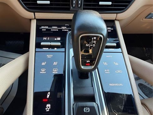 Used 2019 Porsche Cayenne E-Hybrid image 37